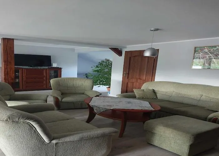 In Near Monte Cassino Street *